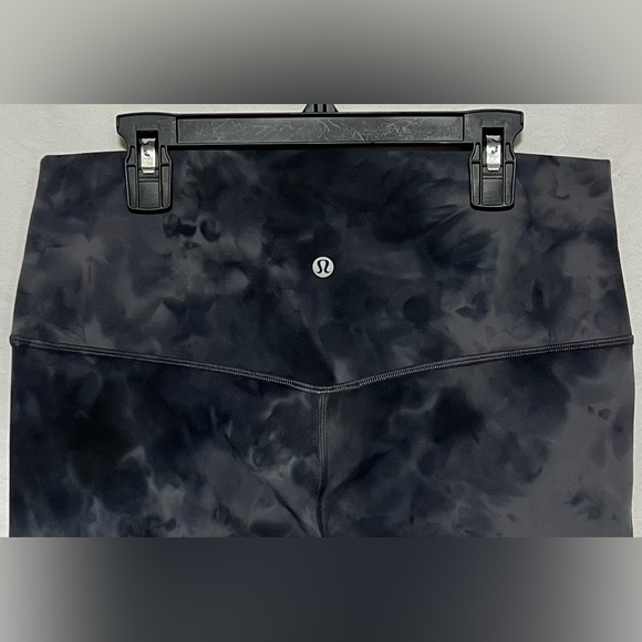 Lululemon Align High-Rise Shorts Activewear Yoga Workout Running Gym Fitness - Picture 7 of 10